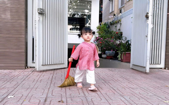 Mẹ Đông Nhi chỉ việc đi làm, mọi việc ở nhà đã có Winnie lo Ảnh 2
