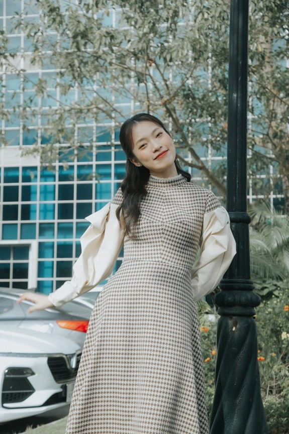 Gu thời trang ngày càng thăng hạng của MC Olympia: Toàn items thanh lịch, siêu hút mắt mà không hề 'dừ' Ảnh 19