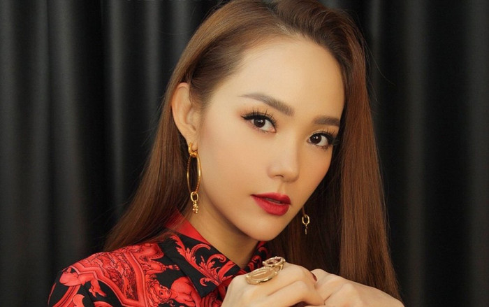 Sau khi công bố kết hôn, Minh Hằng chia sẻ về chồng sắp cưới: 'Anh ấy cho tôi cảm giác là nữ hoàng' Ảnh 2