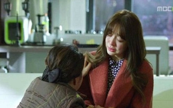 Chê nàng dâu chỉ đẻ được 'vịt giời', mẹ chồng dứt khoát đuổi đi, 18 năm sau bà xuất hiện van xin một điều Ảnh 2