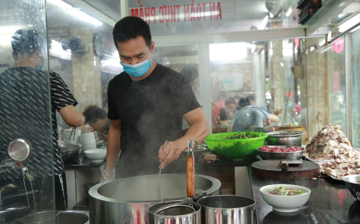 Hà Nội vừa cho phép cửa hàng ăn uống hoạt động bình thường, được mở cửa sau 21h Ảnh 2
