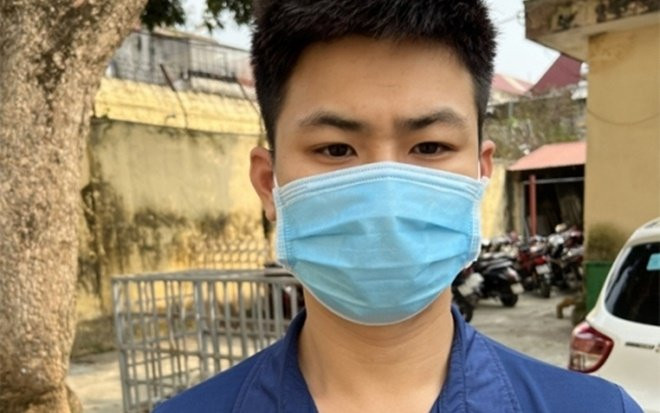 Nam thanh niên rút súng bắn thẳng vào tài xế taxi vì nghi ngờ không chỉ chỗ bạn gái Ảnh 2