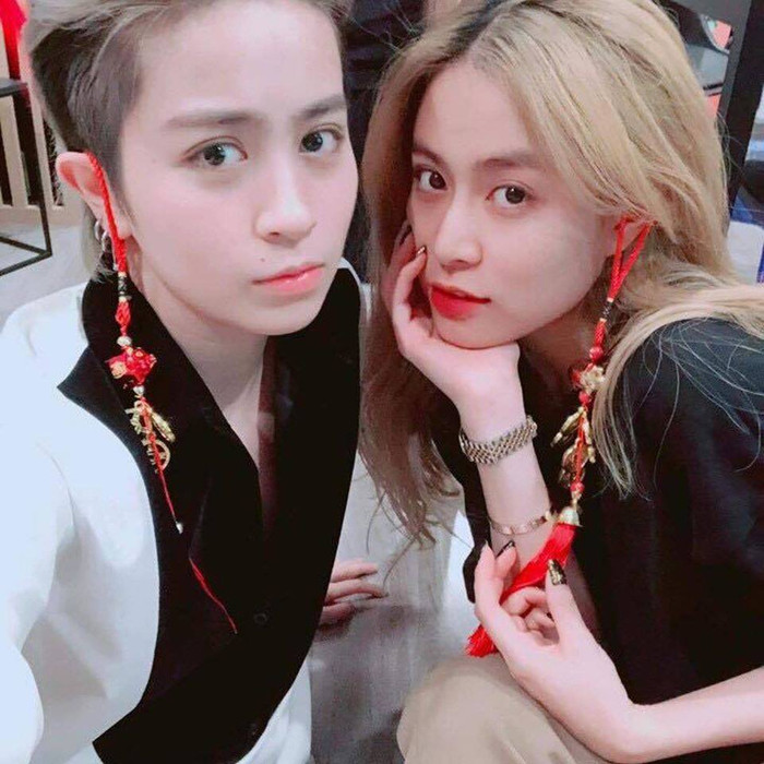 Khoảnh khắc cặp đôi chung một khung hình đều khiến người hâm mộ điêu đứng vì quá đẹp