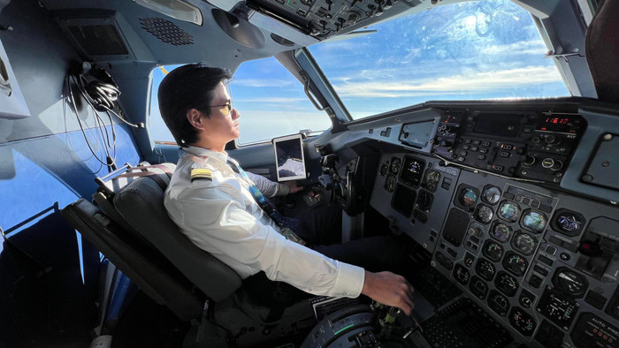 Cơ trưởng Tấn Hải.