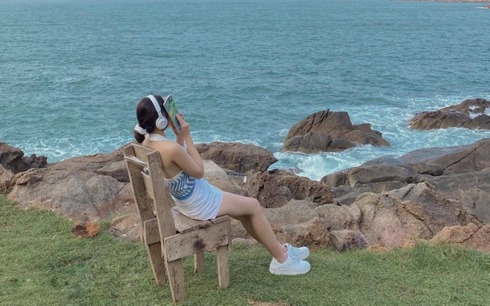 Bãi Đá Đen - Địa điểm hoang sơ ít người biết tại Đà Nẵng Ảnh 2