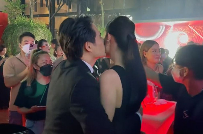 Hình ảnh được cắt ra từ video người qua đường bắt gặp khoảnh khắc tình tứ của Ông Cao Thắng và Đông Nhi