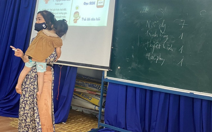 Cô giáo bồng con nhỏ lên lớp giảng bài, Hiệu trưởng có chia sẻ gây chú ý Ảnh 2