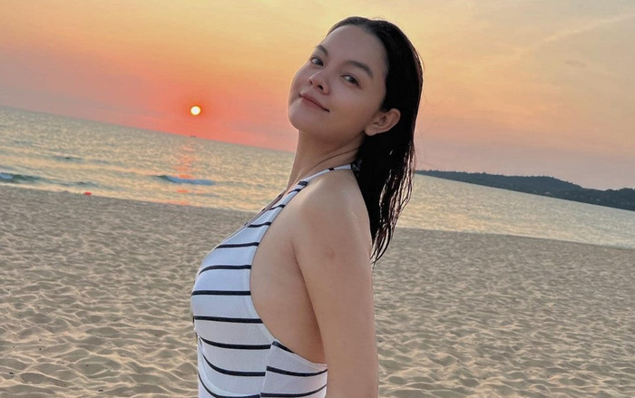 Phạm Quỳnh Anh khoe trọn vòng 2 cực nuột, 'đập tan' tin đồn mang thai Ảnh 2