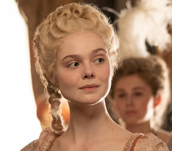 Tạo kiểu tóc bằng phân chim én và loạt bí quyết làm tóc 'kinh dị' của phụ nữ thời xưa Ảnh 7