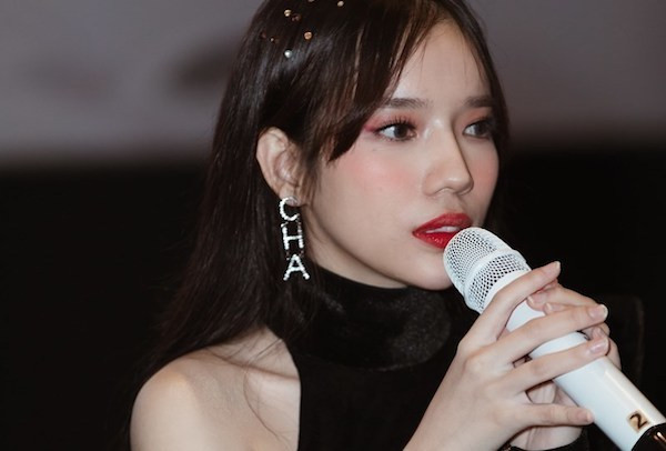 Một nữ ca sĩ bị nghi sửa mũi lố tay, kết quả ra sao mà bị netizen nhận xét giống hệt Khả Như? Ảnh 7