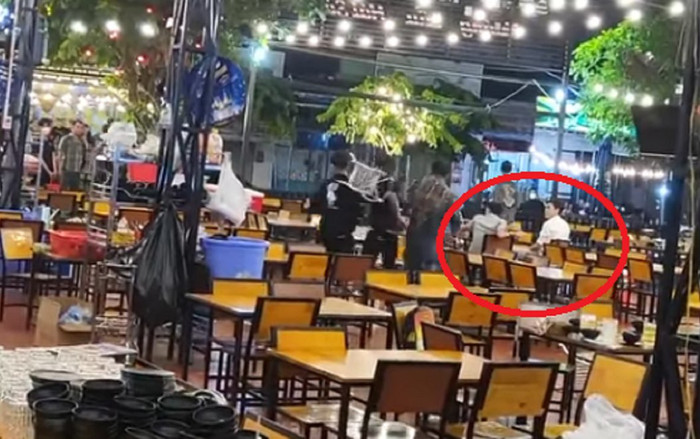 Clip: 2 nhóm thanh niên hỗn chiến kinh hoàng nhưng thái độ 'tâm bất biến' của 2 khách nam mới gây chú ý Ảnh 2