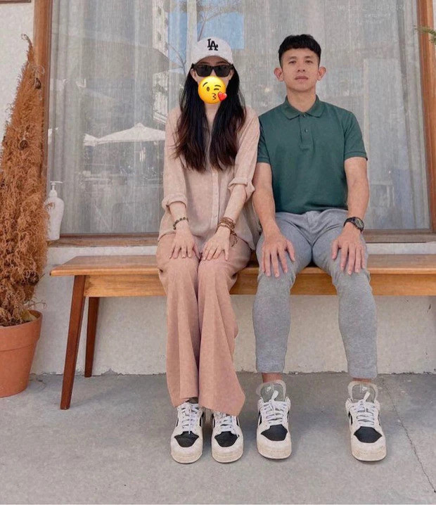 Trước đó, Hồng Duy thường giấu mặt bạn gái.
