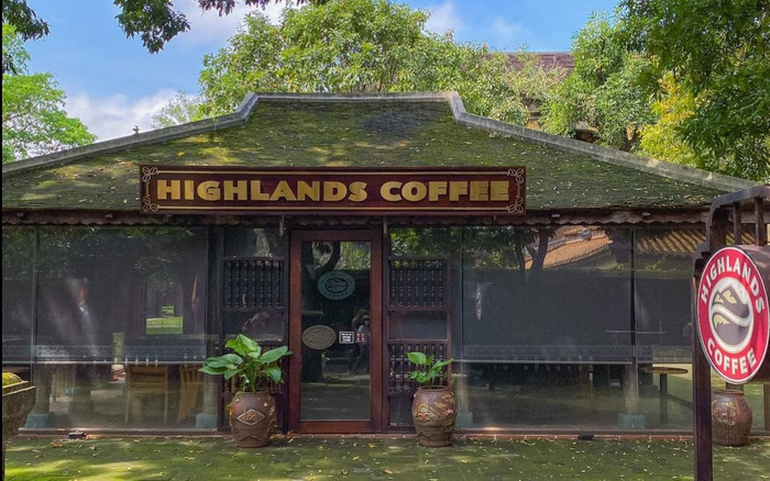 Góc nhập gia tùy tục: Tiệm cà phê sang chảnh hóa cổ kính tại Huế Ảnh 2