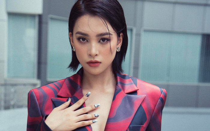 Rộ tin Hoa hậu Tiểu Vy đang hẹn hò với một nam diễn viên xứ Chùa Vàng? Ảnh 2