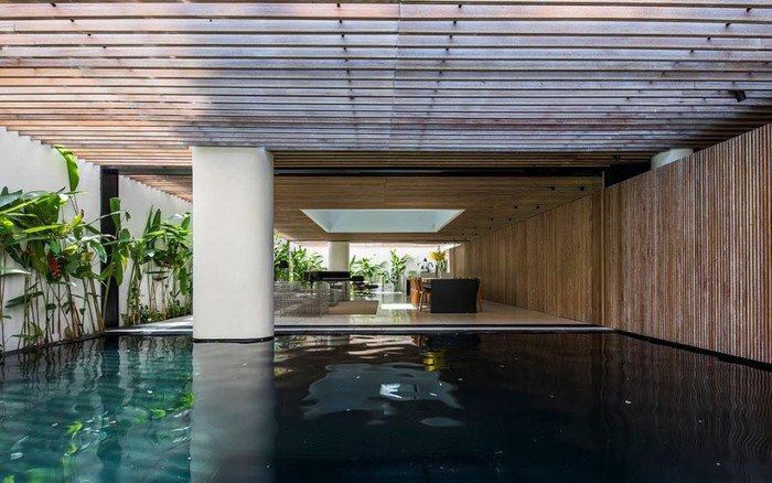 Xôn xao hình ảnh căn biệt thự trăm tỉ nghi Hiền Hồ được 'anh họ' U60 dẫn tới xem? Ảnh 2