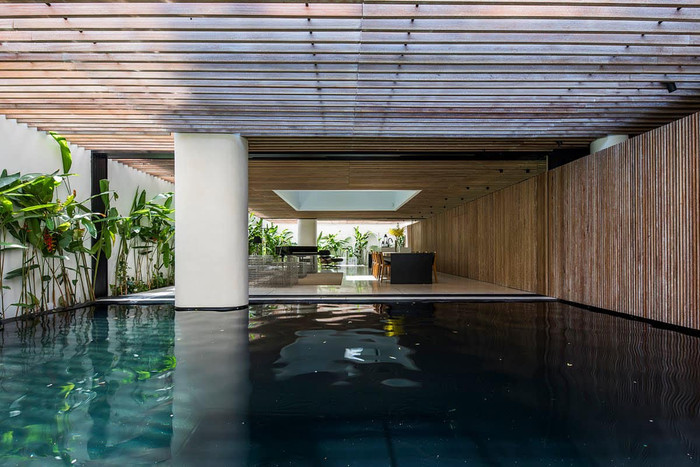 Cận cảnh căn biệt thự siêu sang trọng được cho là nơi vị đại gia dẫn Hiền Hồ đến xem trước đó