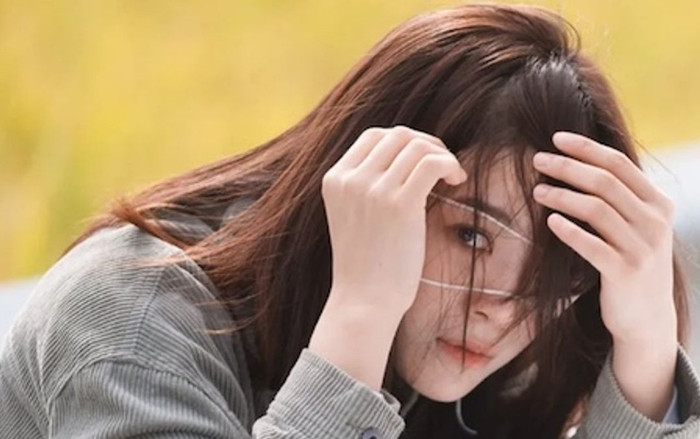 Hẹn Hò Chốn Công Sở tiếp tục bị gắn mác phim 'ba xu' vì loạt tình tiết vô lý đến ngớ ngẩn Ảnh 2