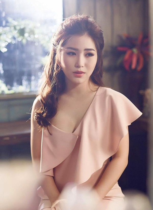 Sao Việt vật lộn với chứng rối loạn lưỡng cực: Hương Tràm sử dụng thuốc an thần, Karik dần thu mình lại Ảnh 7