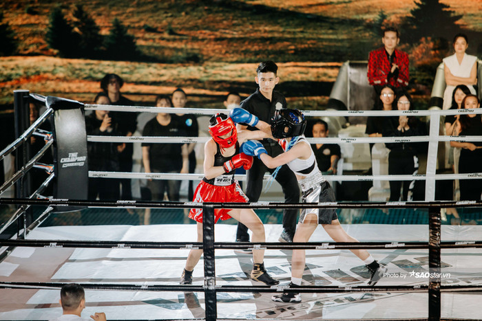 The Champion: Diệp Linh Châu và Thảo Nhi chiến đấu đầy 'máu lửa', so kè từng điểm số trên võ đài Ảnh 9