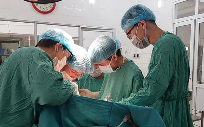 Tâm sự của người vợ cắt 'của quý' chồng lúc đêm khuya: Rất hối hận, mong làm rõ việc con bị xâm hại Ảnh 2