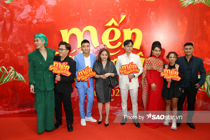 Dàn diễn viên trong dự án Mến gái miền Tây.