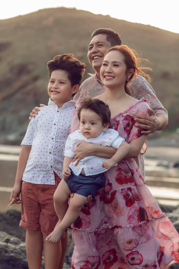 Thời điểm mới sinh con thứ 2, nữ diễn viên đã thuê đến 3 người giúp việc và phân chia những công việc khác nhau.