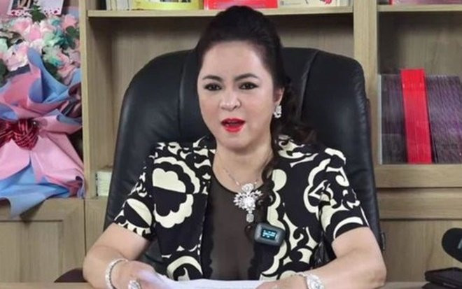 Phản ứng của nữ trợ lý kề cận khi bà Nguyễn Phương Hằng bị khởi tố, bắt tạm giam Ảnh 2