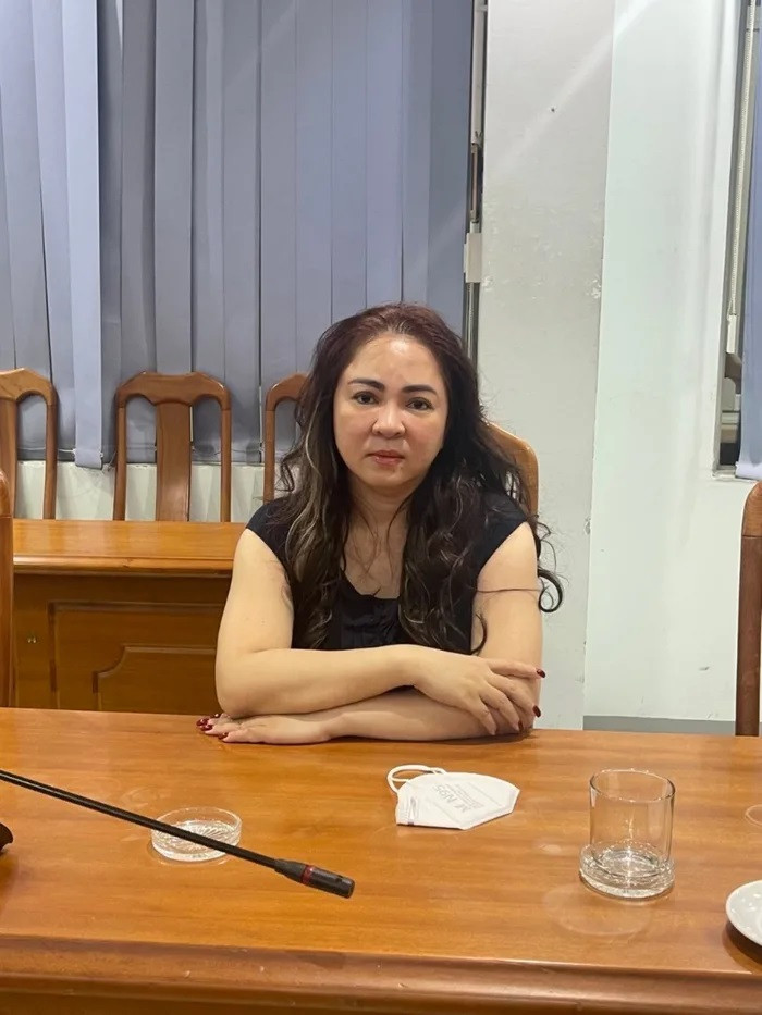 Bà Nguyễn Phương Hằng tại Cơ quan điều tra Công an Thành phố HCM. (Ảnh: CA TP HCM)