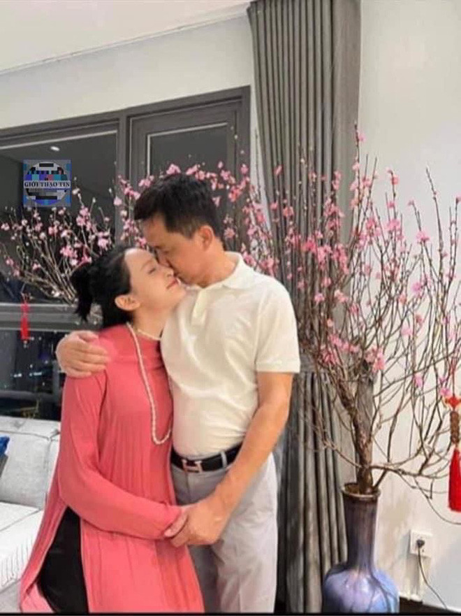 Những tấm ảnh của nữ ca sĩ ngày ngày được lan truyền, giờ bị mang đi ghép khắp nơi