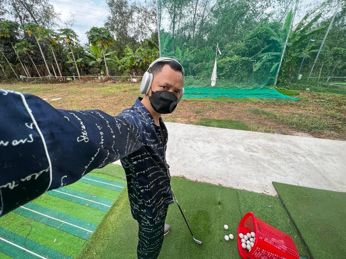 Bức ảnh cho thấy sư 'lầy lội' Nguyễn Hải Phong