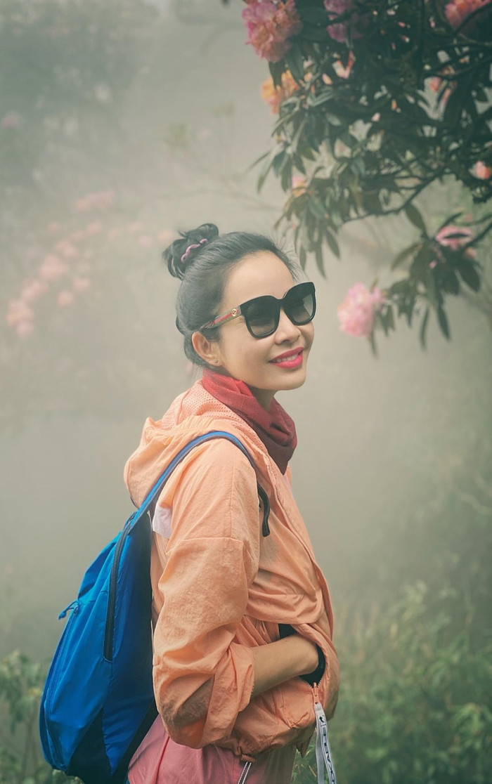 Hoa đỗ quyên khoe sắc rực rỡ tựa 'khu vườn cổ tích' trên đỉnh Putaleng Ảnh 10