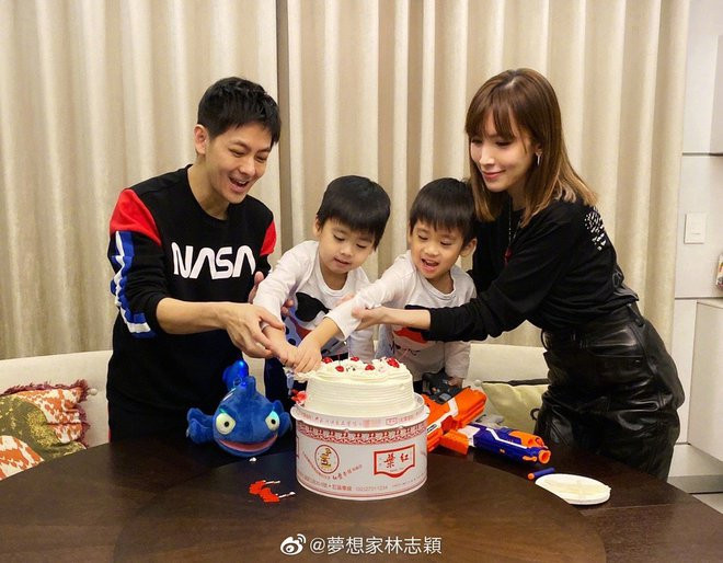 Lâm Chí Dĩnh và bà xã đã có hai cậu con trai đáng yêu, kháu khỉnh