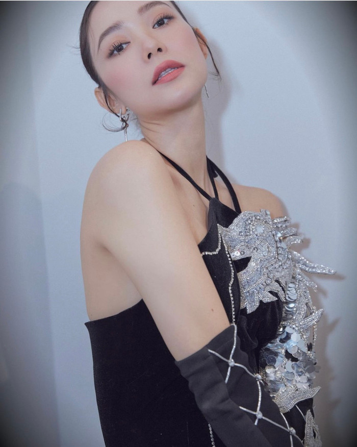 Visual không tìm ra khuyết điểm của người đẹp.