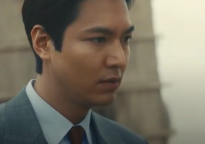 Pachinko tập 3: Bắt người khác 'đổ vỏ', Lee Min Ho vẫn ghen lồng lộn khi người yêu đi với trai lạ Ảnh 9