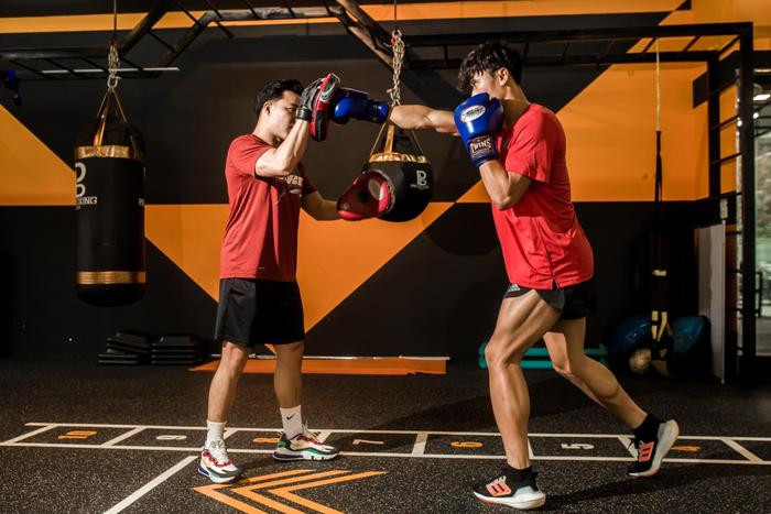 'Bắt trend' sức nóng The Champion, thủ môn Bùi Tiến Dũng học boxing vì quá yêu thích Ảnh 1