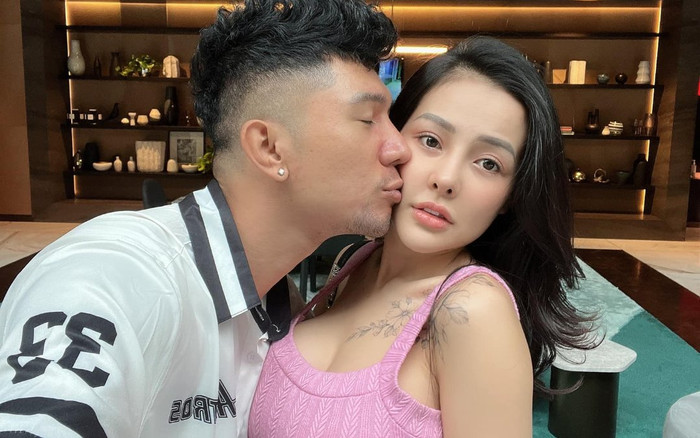 Lương Bằng Quang xưng 'chị' với bạn gái, 'bàn tay hư' ve vuốt Ngân 98 gây chú ý Ảnh 2