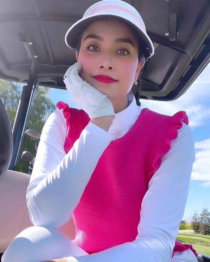 Có thể thấy người đẹp rất đam mê với bộ môn này và luôn tập luyện chăm chỉ