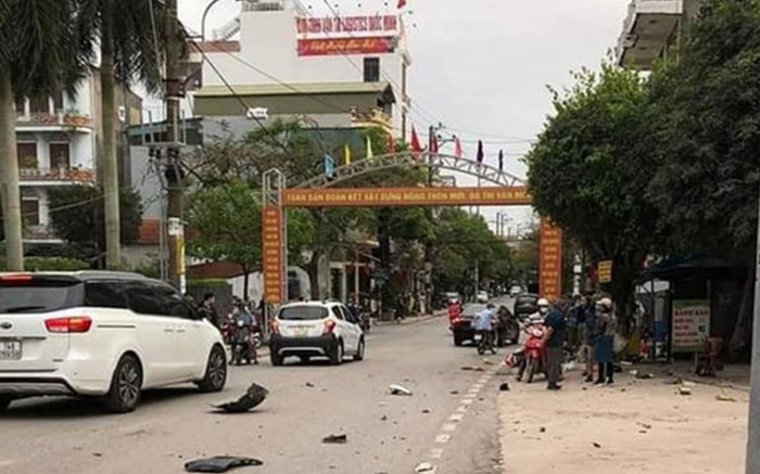 Tai nạn kinh hoàng tại Quảng Ninh: Xe Mercedes khiến thi thể người phụ nữ đứt lìa Ảnh 2