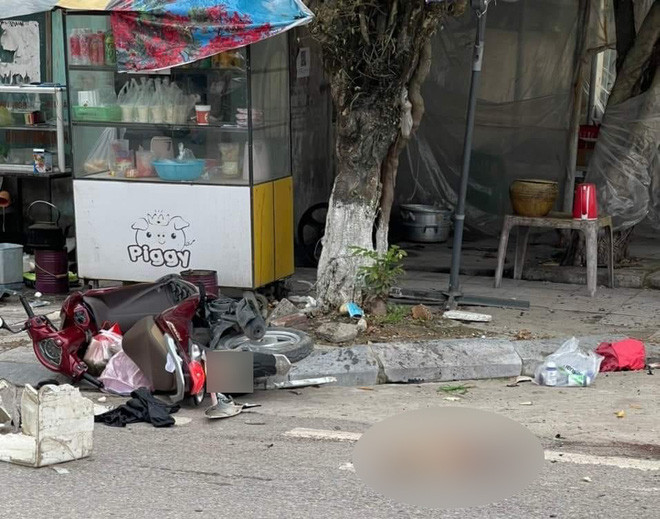 Tai nạn kinh hoàng tại Quảng Ninh: Xe Mercedes khiến thi thể người phụ nữ đứt lìa Ảnh 4