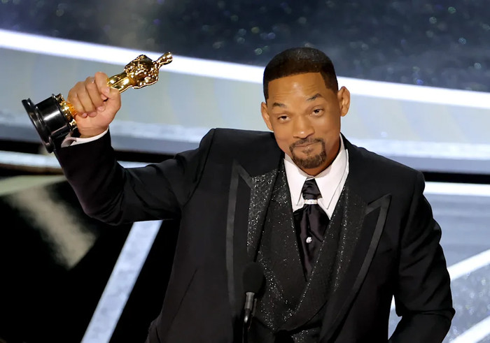 Will Smith có thể phải trả tượng vàng vì hành vi bạo lực của mình.