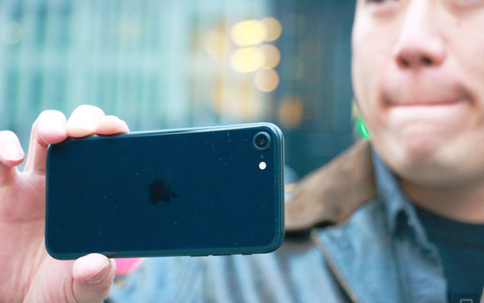 iPhone SE 2022 tồn tại điểm yếu về camera và thiết kế lỗi thời Ảnh 2