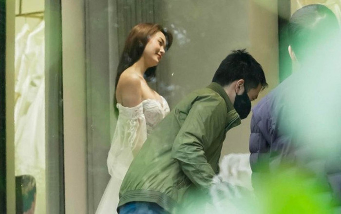 Bắt gặp Minh Hằng đi thử váy cưới, ngày lên xe hoa đang đến gần Ảnh 2