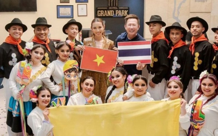 Thùy Tiên có hành động thể hiện tinh thần dân tộc điểm 10, biểu cảm ra sao mà ai cũng 'cưng'? Ảnh 2