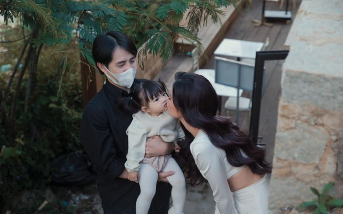 'Thế lực nhí' Winnie lại làm ba mẹ 'nở mày nở mặt' Ảnh 2