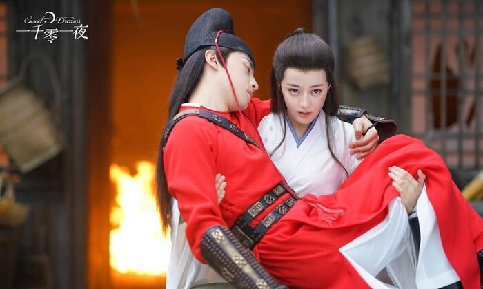 Địch Lệ Nhiệt Ba bị soi một chi tiết có liên quan đến Trường Ca Hành và Ngự Giao Ký, gì thế gì? Ảnh 9