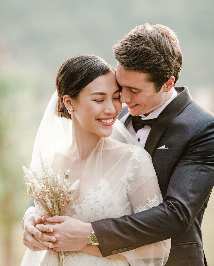Nữ MC và chồng Tây sở hữu đời sống hôn nhân viên mãn, hạnh phúc khiến dân tình vô cùng ngưỡng mộ