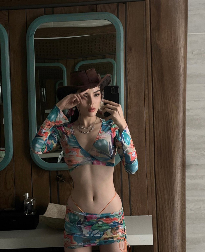 Kỳ Duyên mặc hở bạo liệt khoe vòng eo '3 phần bé tẹo 7 phần sexy' Ảnh 3