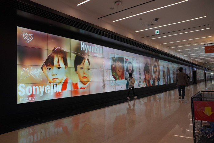 Trước giờ trọng đại: Son Ye Jin - Hyun Bin được fan chi tiền mạnh, làm quà khủng cho triệu người xem Ảnh 6