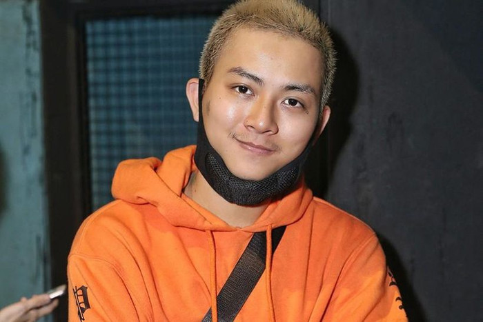 Sau ồn ào ly hôn với vợ cũ, Hoài Lâm trở nên khép kín và gần như không chia sẻ về đời tư và hạn chế hoạt động trên mạng xã hội. Người hâm mộ đều hi vọng nam ca sĩ sẽ quay trở lại hoạt động nghệ thuật vào một ngày không xa