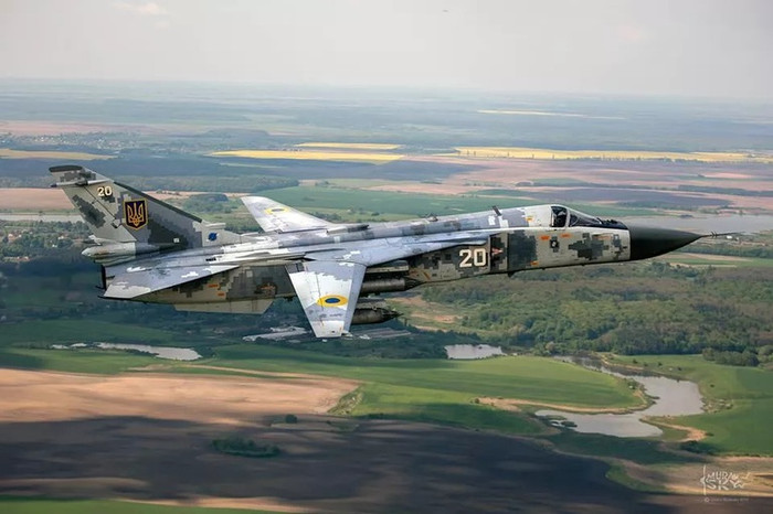 Nga nói bắn rơi máy bay Su-24 của Ukraine gần biên giới Belarus Ảnh 1